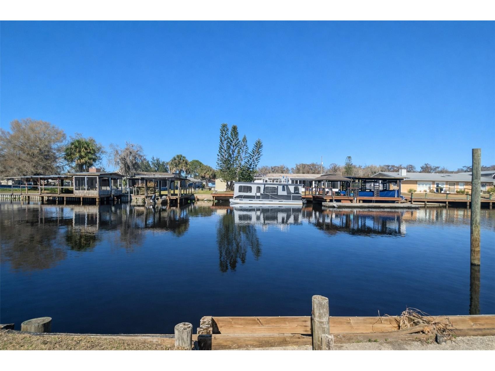 1636 Juno Trail Astor FL 32102 - ST JOHNS RIVER G5107057 image4