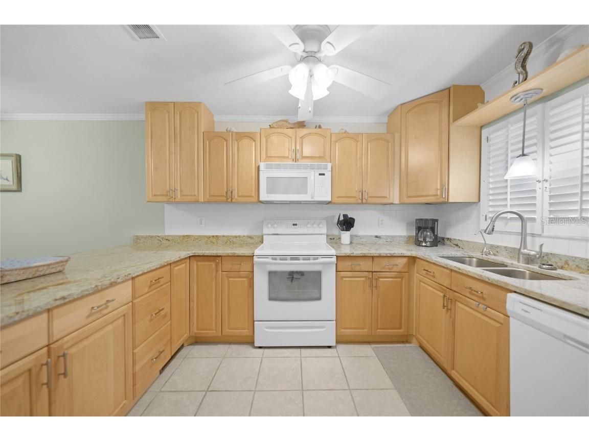 1636 Stickney Point Road #36-201 Sarasota FL 34231 N6141400 image4