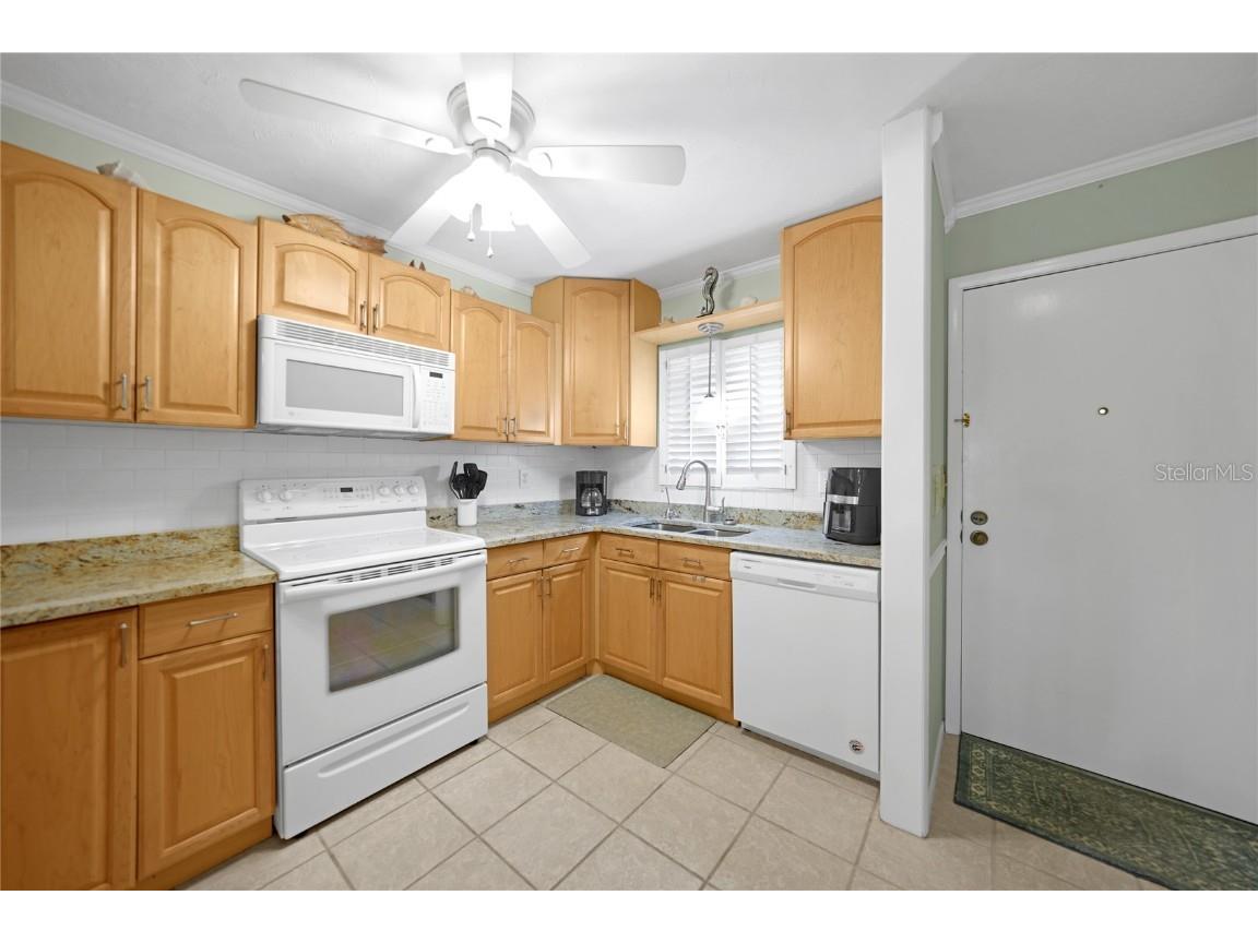 1636 Stickney Point Road #36-201 Sarasota FL 34231 N6141400 image5