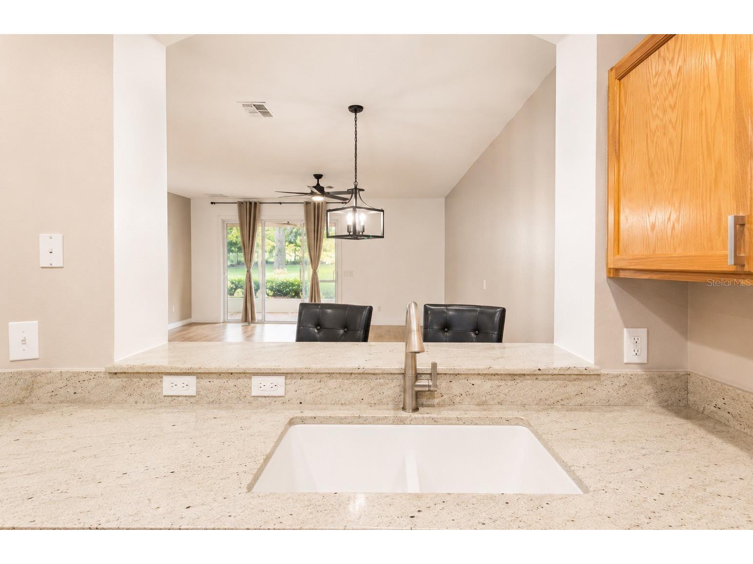 1636 W Spring Meadow Loop Lecanto FL 34461 OM727939 image6