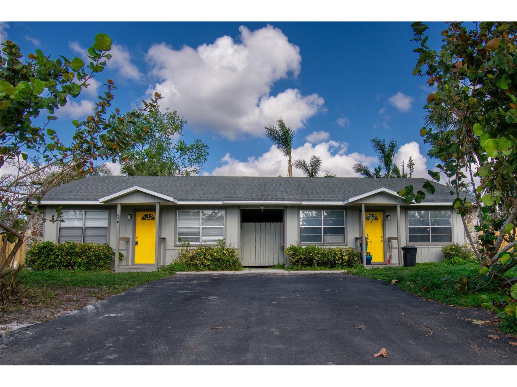 1637/1639 82nd Street Court E Palmetto FL 34221 TB8309247 image1