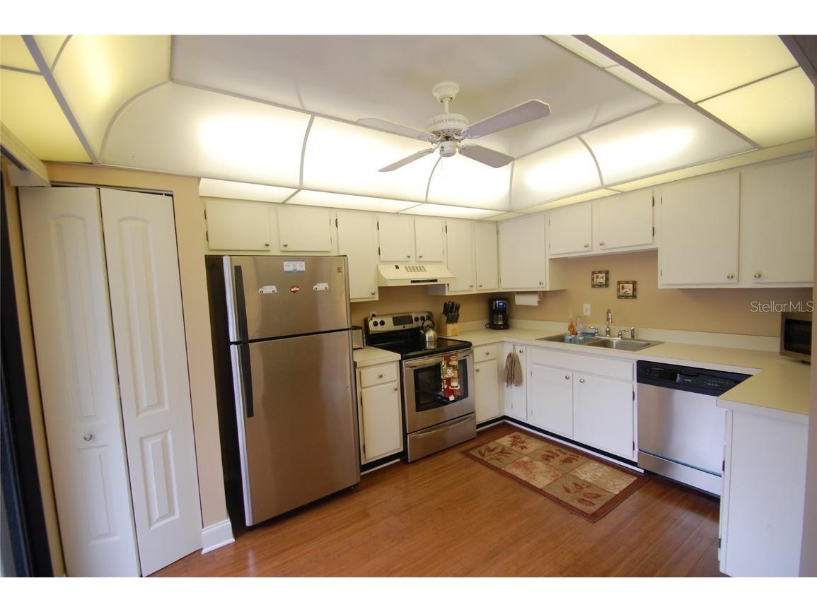 1637 Brookhouse Court #BR243 Sarasota FL 34231 A4559047 image3