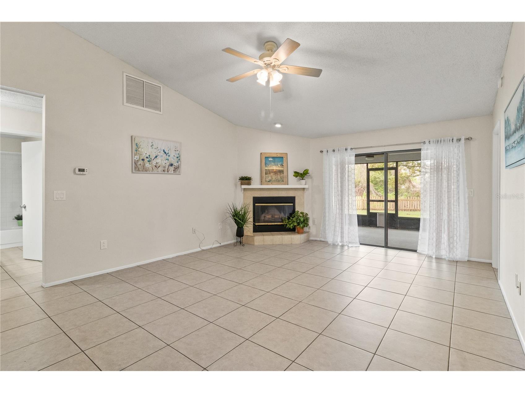1637 Elk Spring Drive Brandon FL 33511 TB8487015 image14