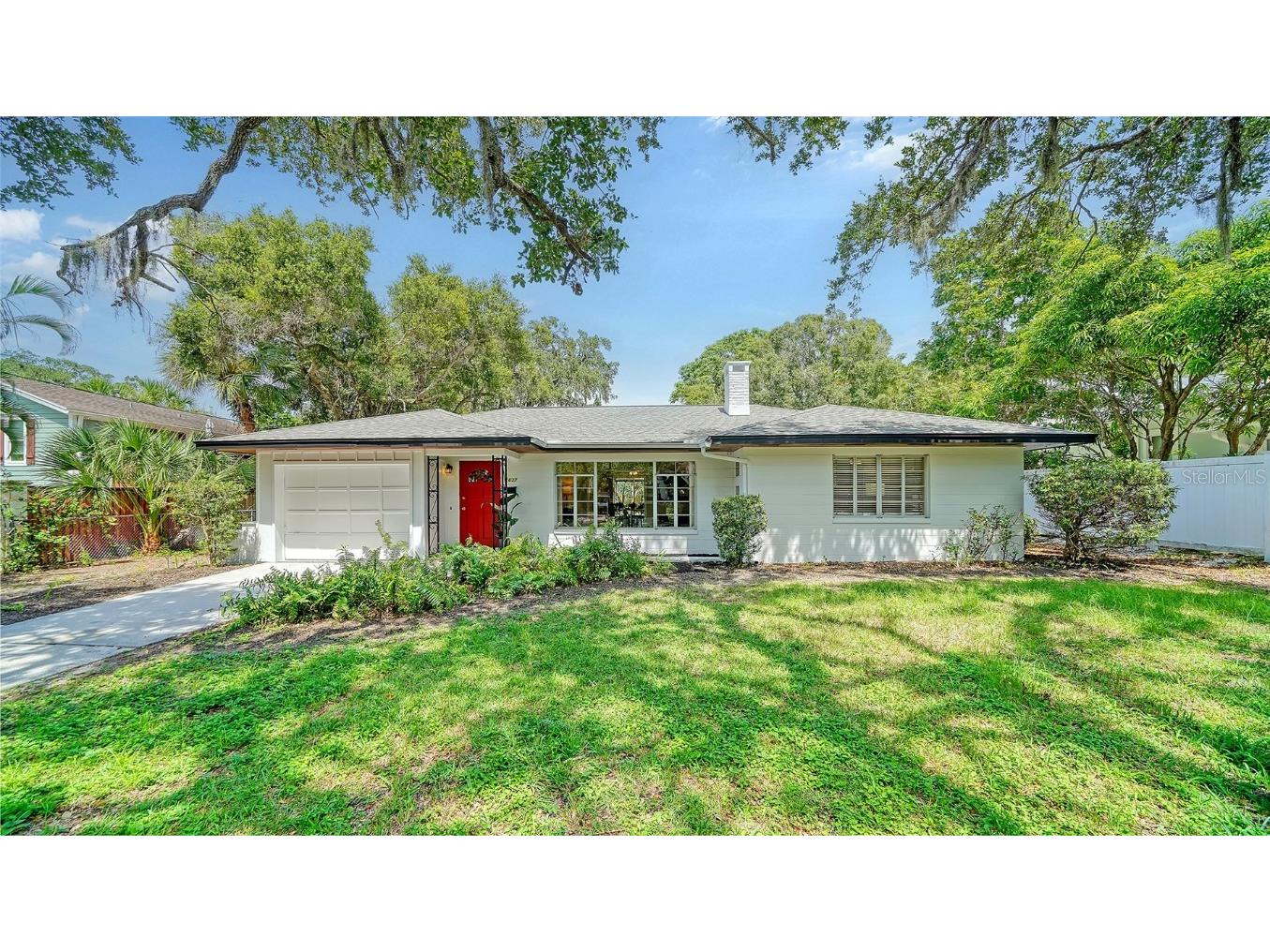 1637 Hyde Park Street Sarasota FL 34239 A4622794 image1