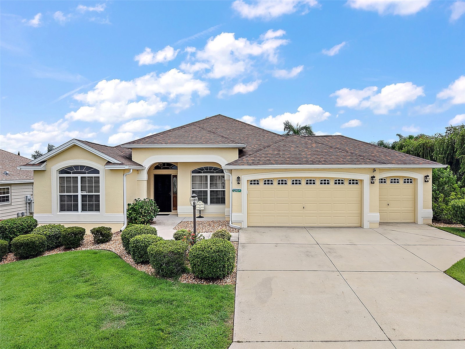 1637 Mount Croghan Trail The Villages FL 32162 G5108910 image1