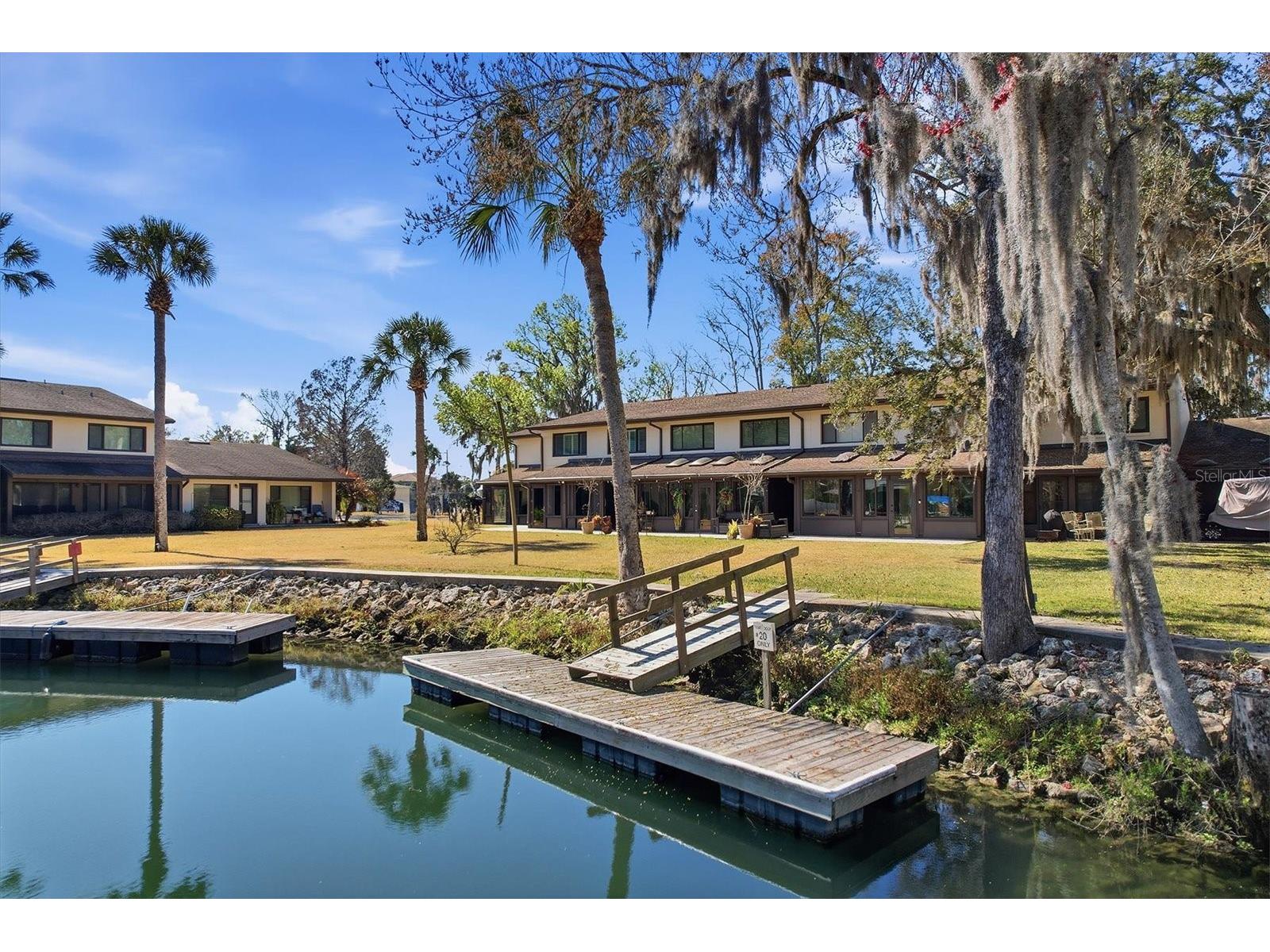 1637 SE Paradise Circle #204 Crystal River FL 34429 TB8494856 image1