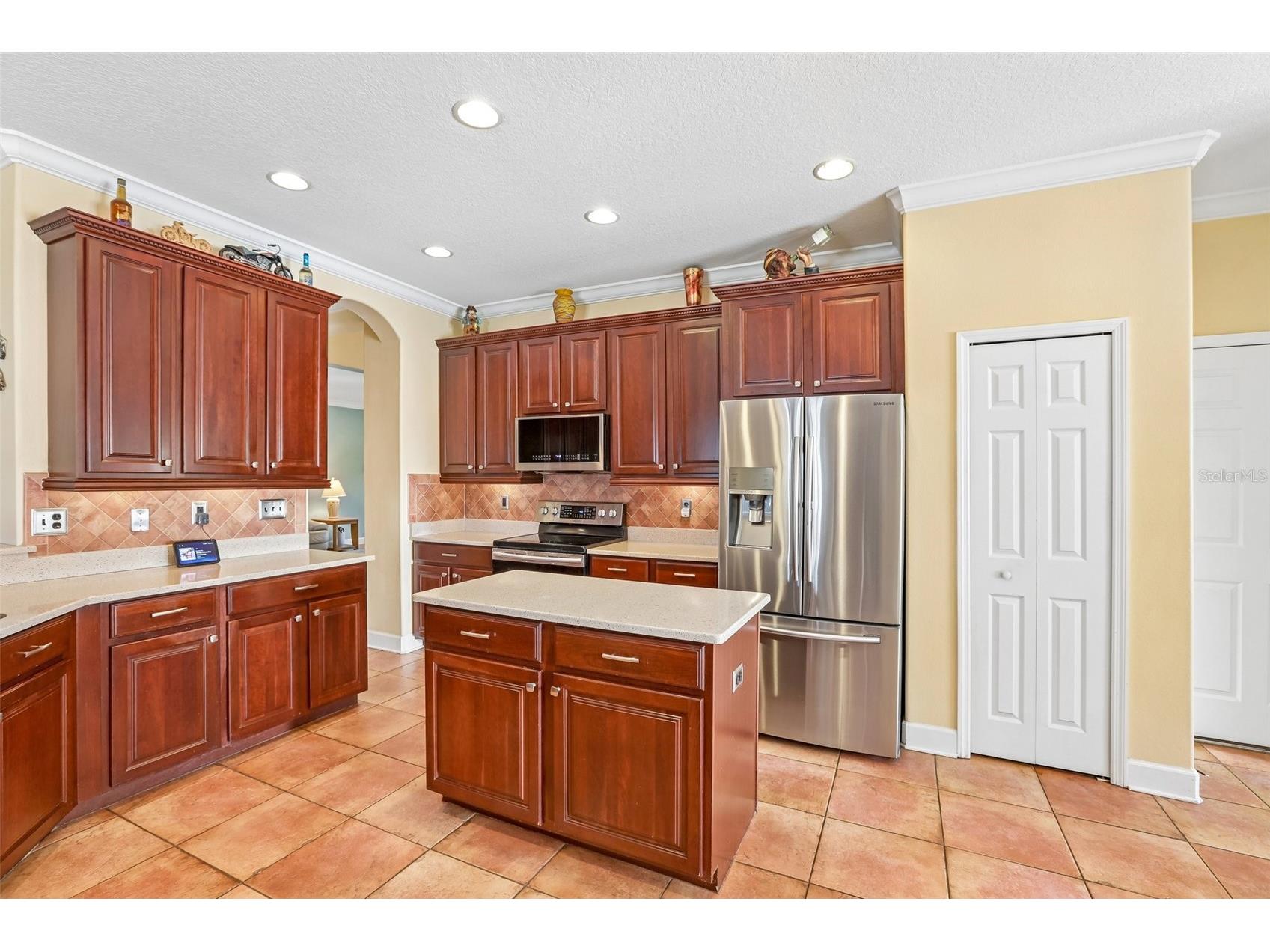 1638 Mira Lago Circle Ruskin FL 33570 TB8494933 image16