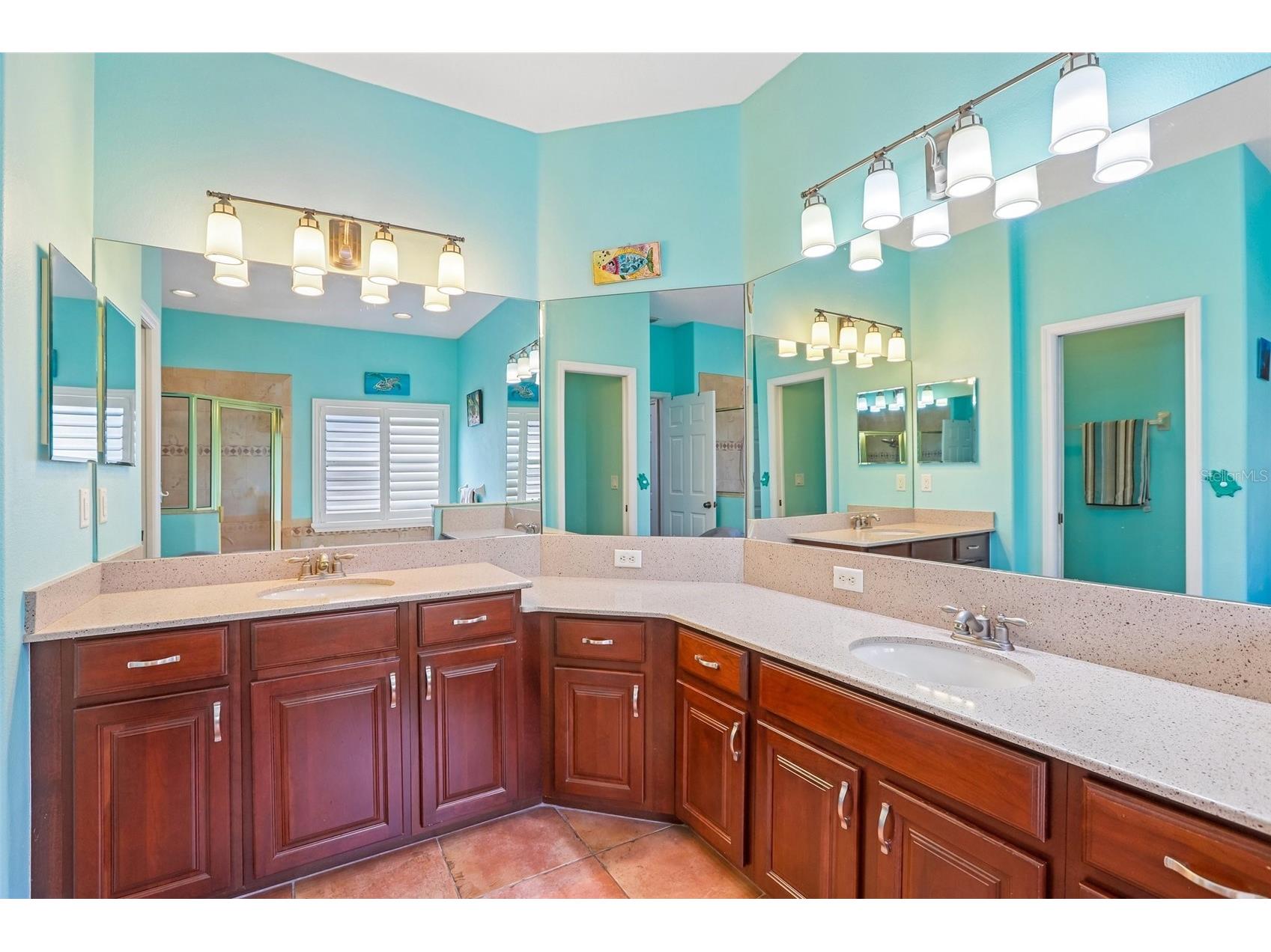 1638 Mira Lago Circle Ruskin FL 33570 TB8494933 image28
