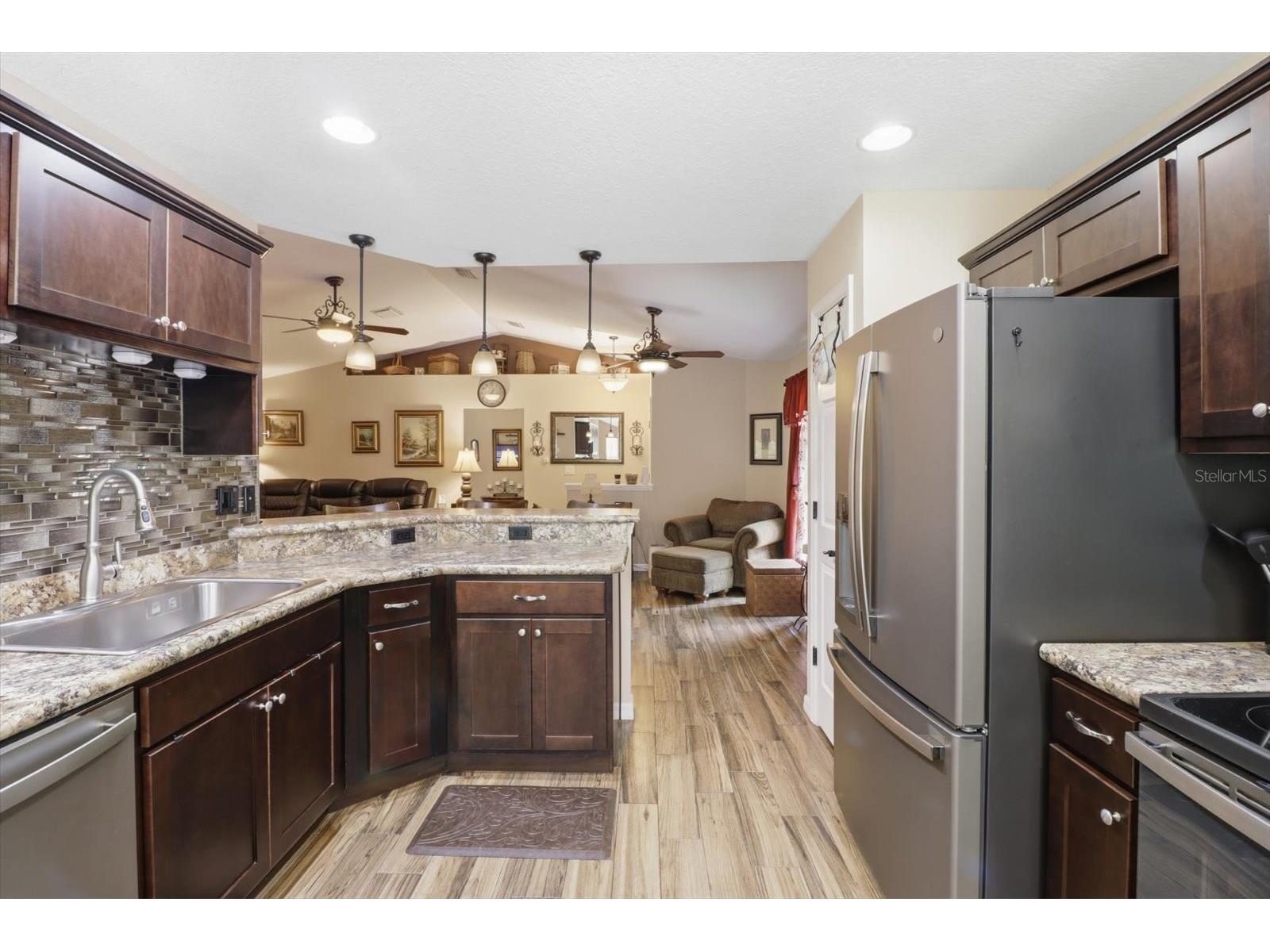 16389 Margot Road Weeki Wachee FL 34614 W7885078 image15