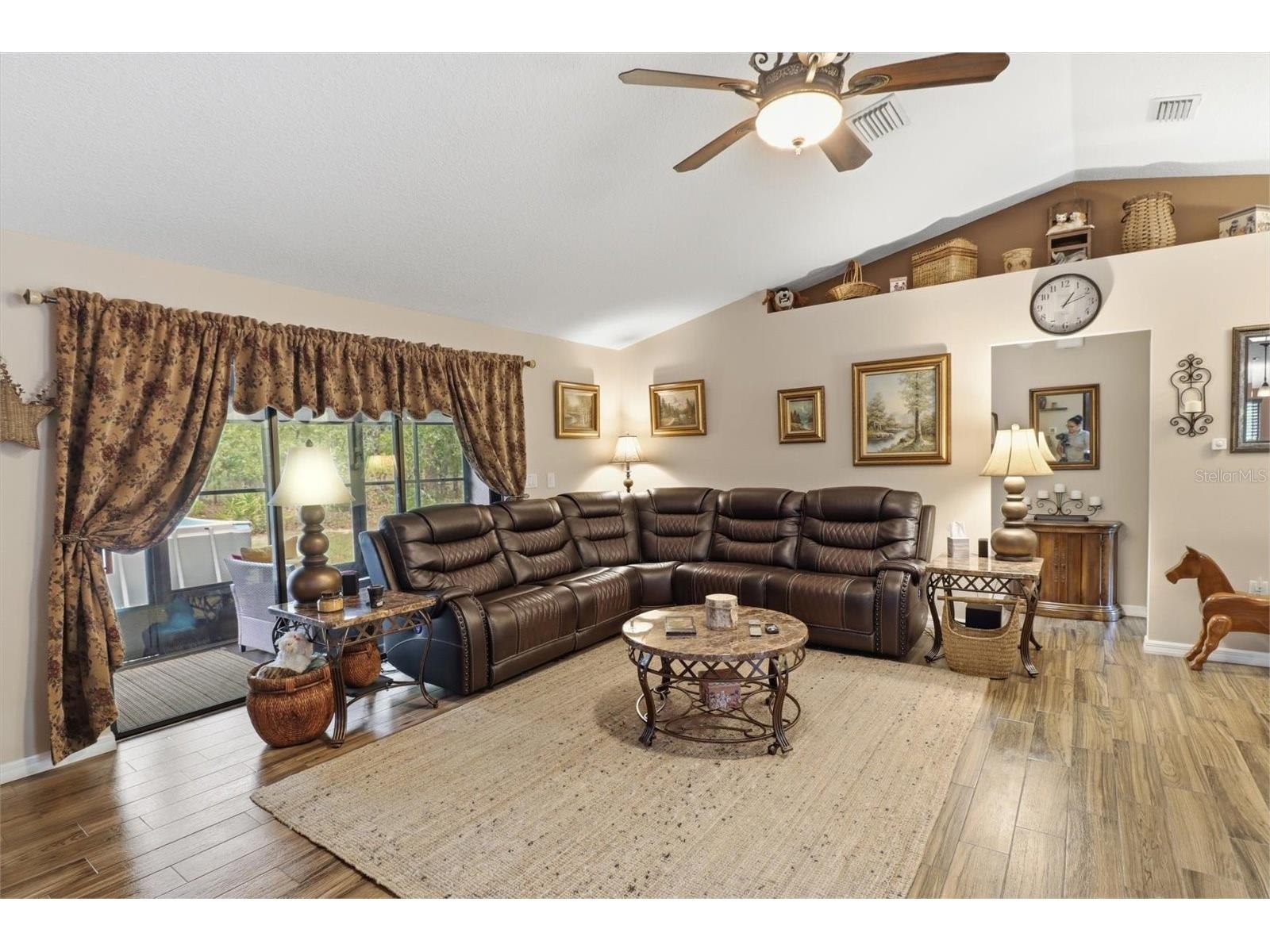 16389 Margot Road Weeki Wachee FL 34614 W7885078 image8