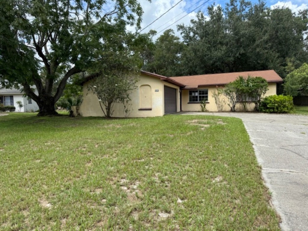 1639 Spring Lake Road Fruitland Park FL 34731 OM708735 image1
