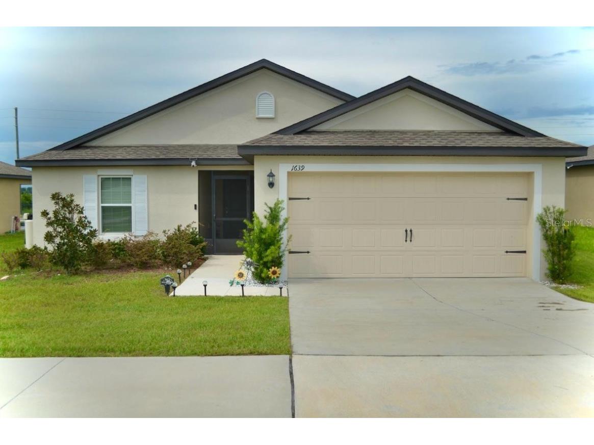1639 Swan Lake Circle Dundee FL 33838 P4936205 image1
