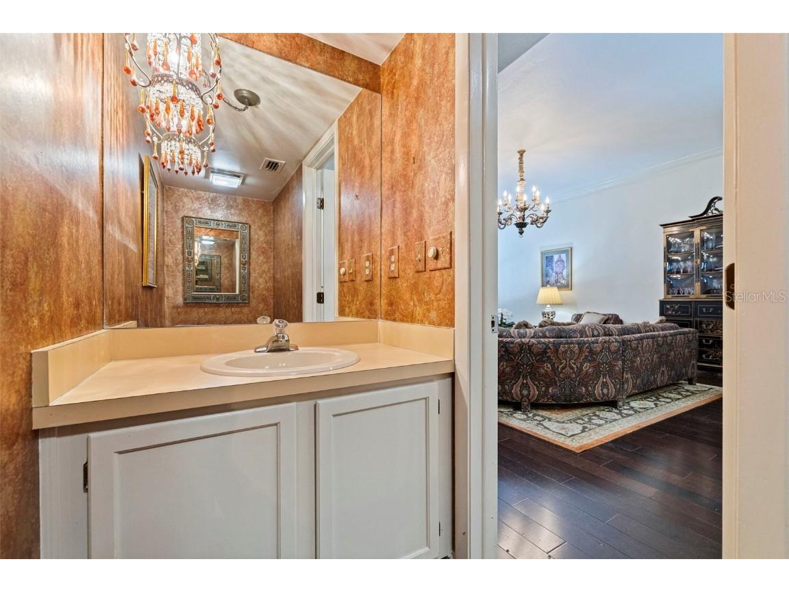 164 E Davis Boulevard Tampa FL 33606 TB8442504 image27