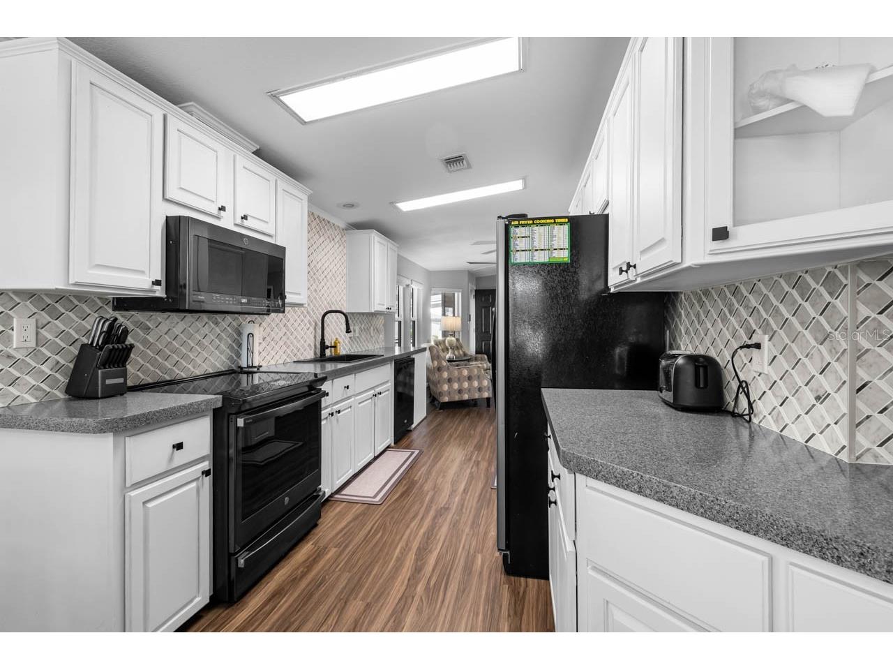 164 S Saint Thomas Circle Apollo Beach FL 33572 TB8502543 image12