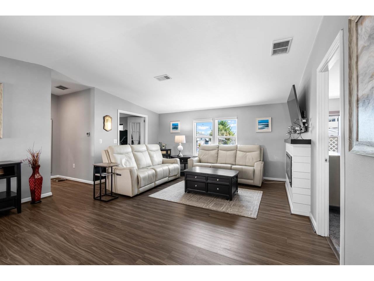 164 S Saint Thomas Circle Apollo Beach FL 33572 TB8502543 image5