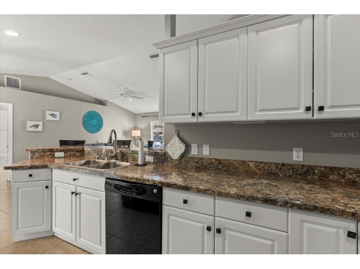 164 Temple Road Venice FL 34293 A4659143 image9