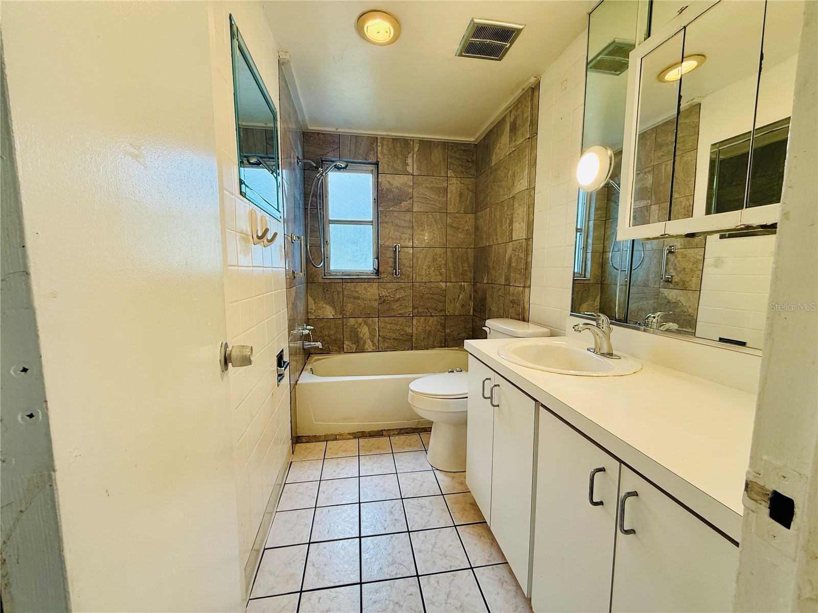 164 Tradewinds Drive NW Port Charlotte FL 33952 A4687990 image8