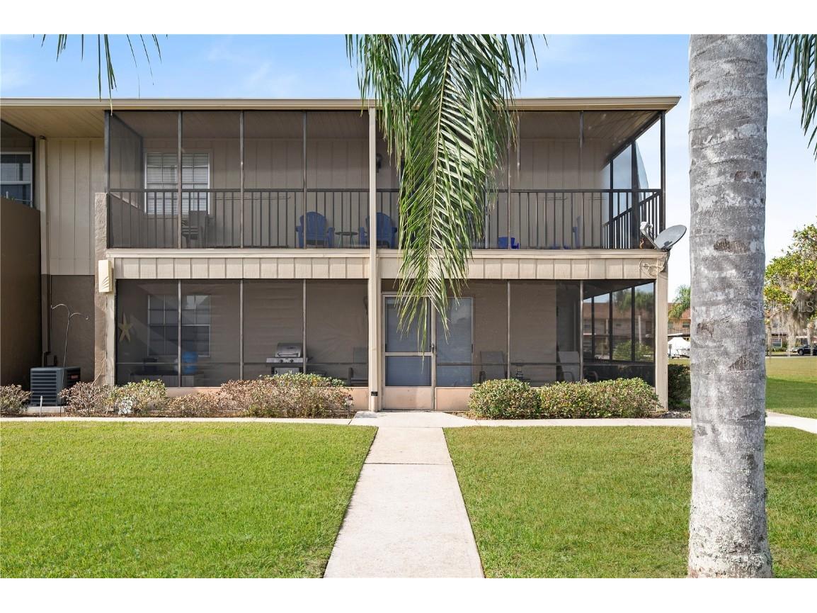 1640 Juno Trail #101H Astor FL 32102 V4932130 image1