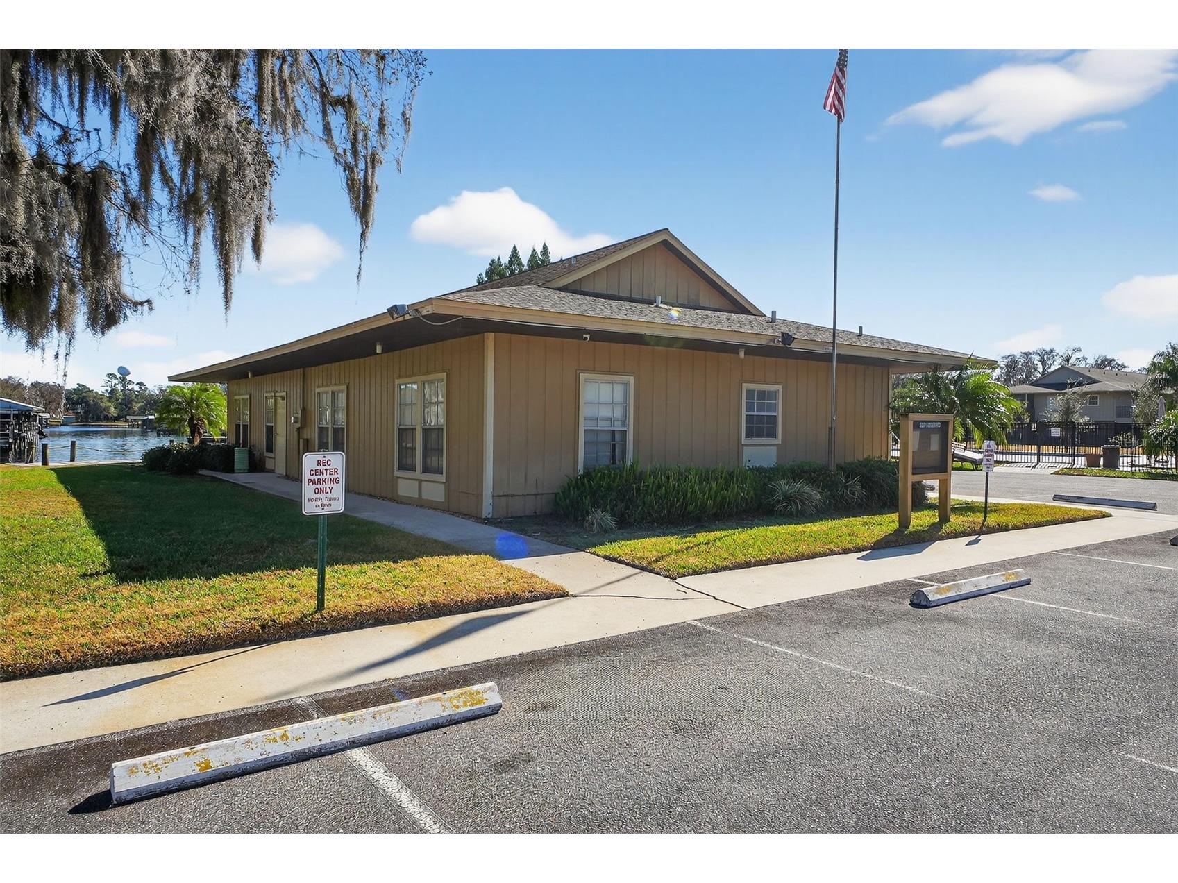 1640 Juno Trail #102A Astor FL 32102 - ST. JOHN'S RIVER V4946984 image51