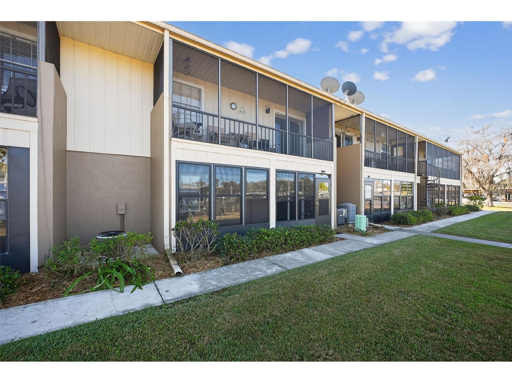 1640 Juno Trail #102A Astor FL 32102 - ST. JOHN'S RIVER V4946984 image7