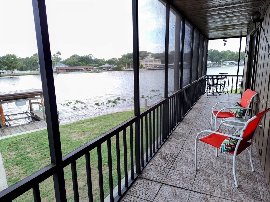 1640 Juno Trail #201C Astor FL 32102 - ST JOHN'S V4930437 image1