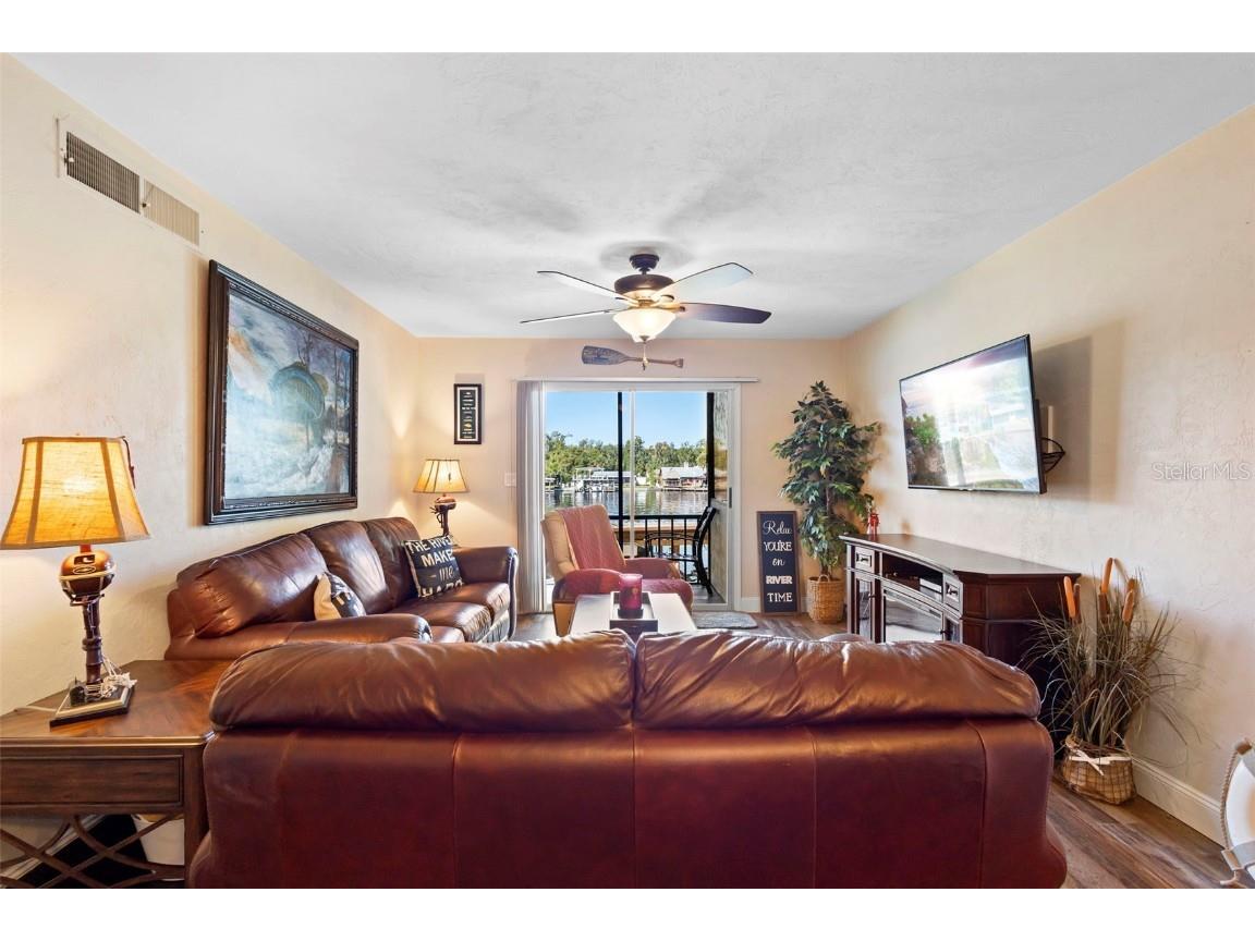 1640 Juno Trail #202D Astor FL 32102 - ST JOHN'S RIVER V4945002 image21