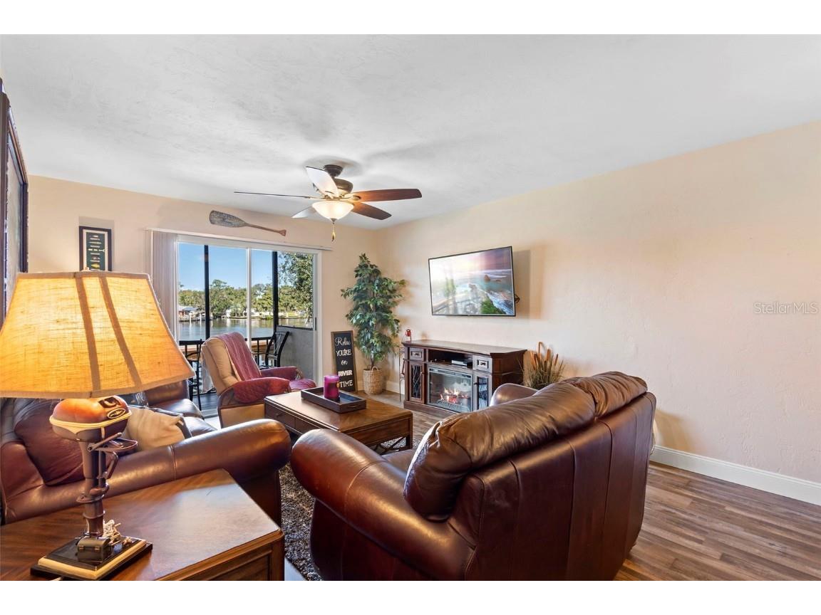 1640 Juno Trail #202D Astor FL 32102 - ST JOHN'S RIVER V4945002 image22