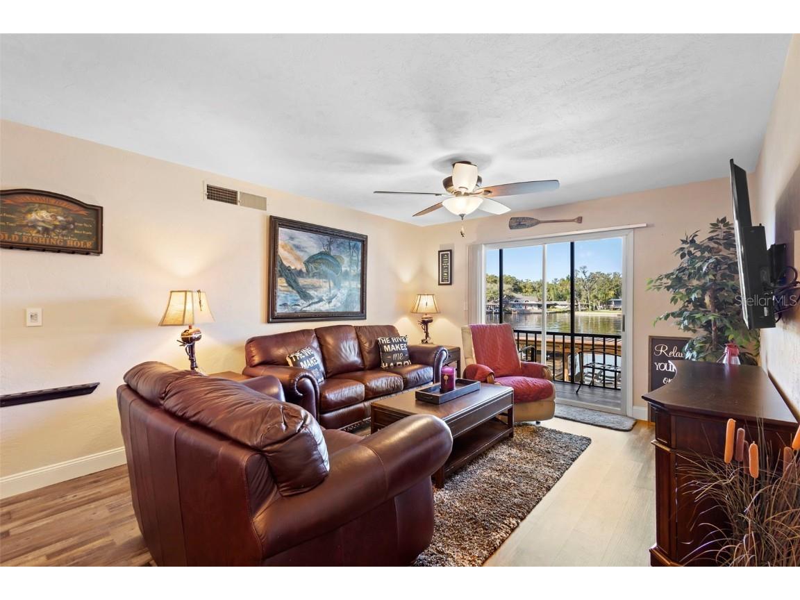 1640 Juno Trail #202D Astor FL 32102 - ST JOHN'S RIVER V4945002 image23