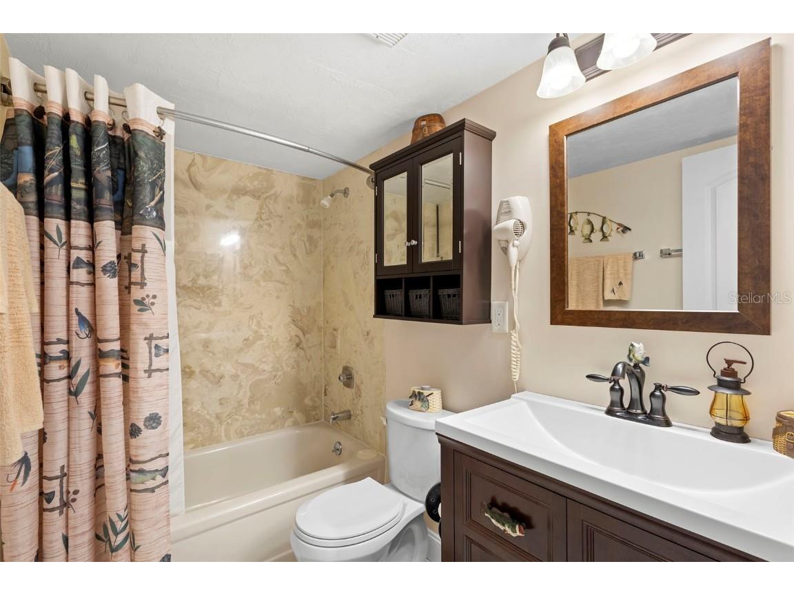 1640 Juno Trail #202D Astor FL 32102 - ST JOHN'S RIVER V4945002 image30