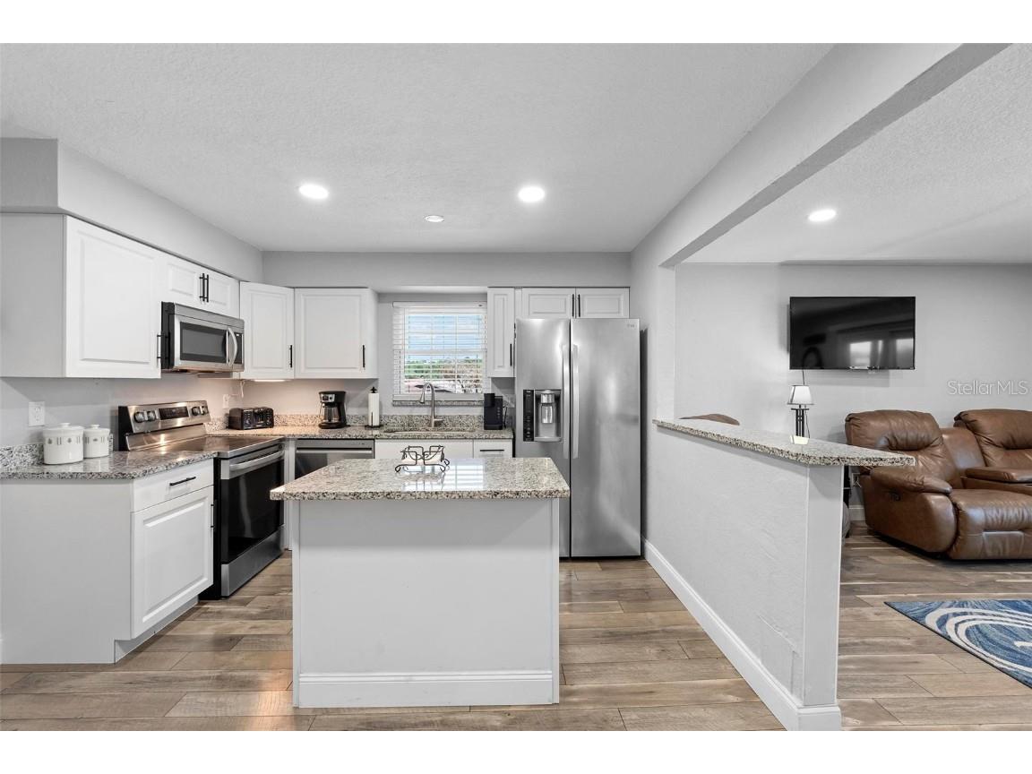 1640 Juno Trail #205A Astor FL 32102 - St. Johns V4939562 image4