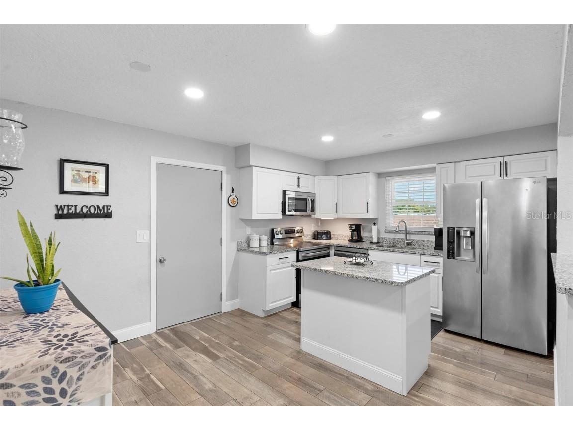 1640 Juno Trail #205A Astor FL 32102 - St. Johns V4939562 image5