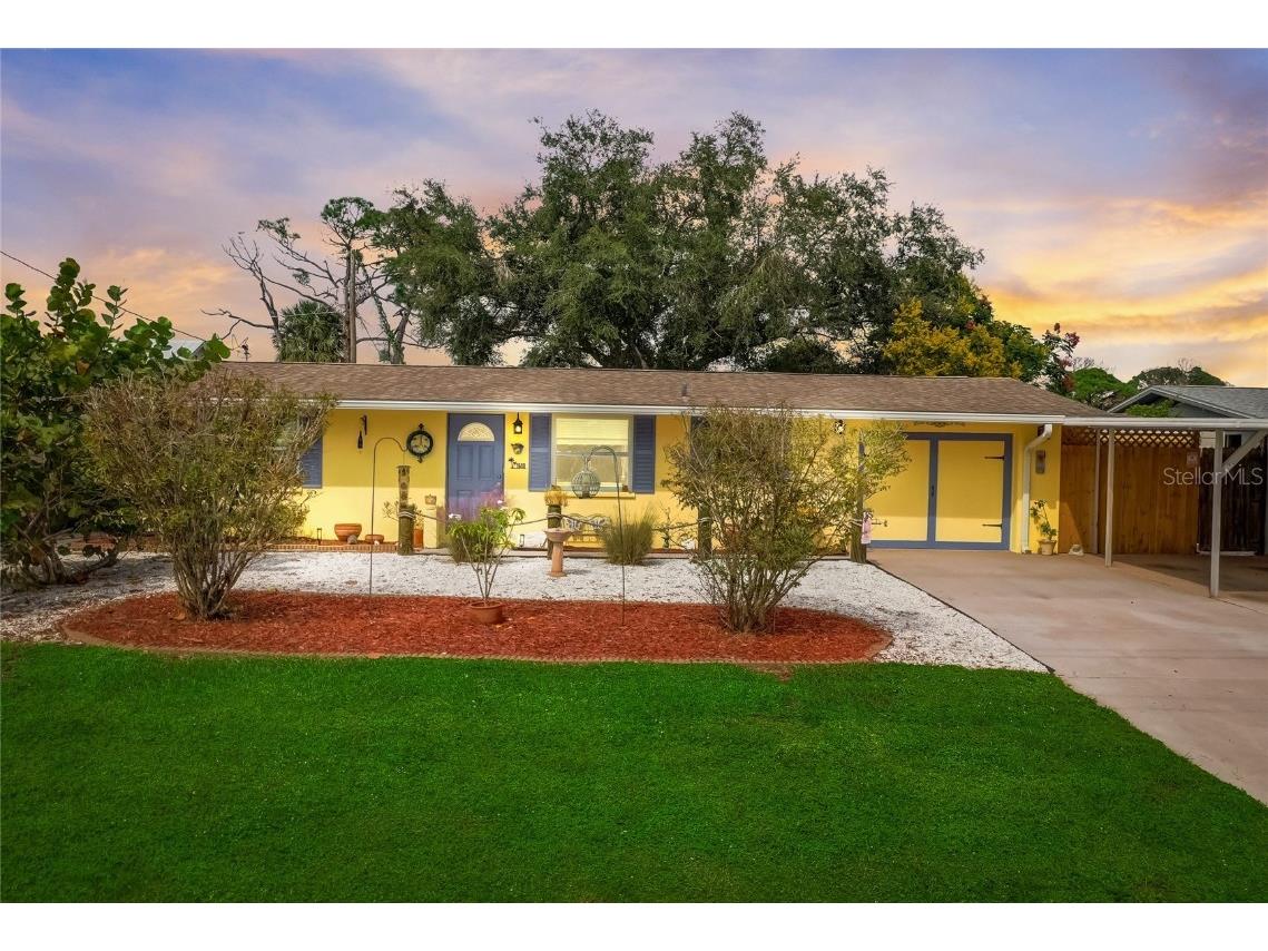 1640 Lakeview Place Englewood FL 34223 A4586017 image1