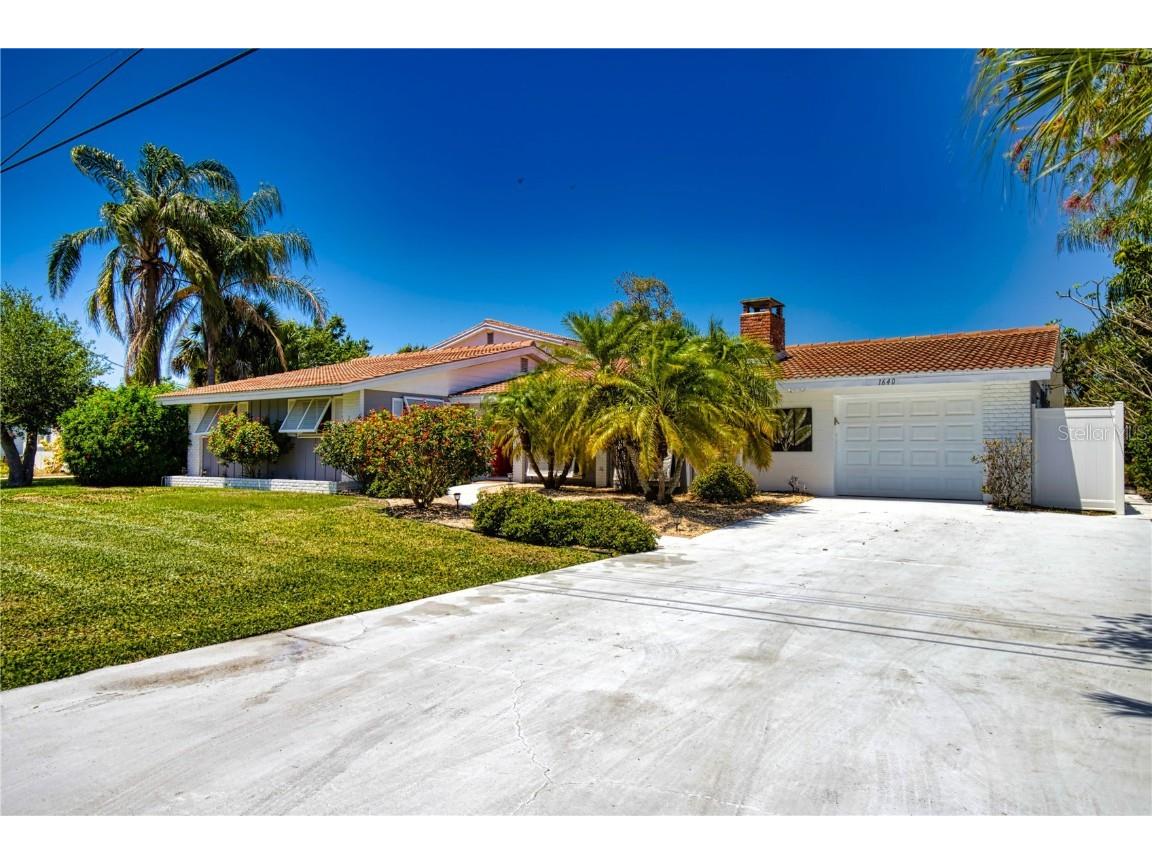 1640 Lemon Bay Drive Venice FL 34293 N6132745 image1