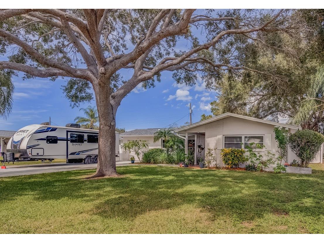 1640 Patlin Circle N Largo FL 33770 U8219962 image1