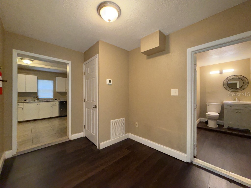 1640 Salem Drive Orlando FL 32807 O6350988 image4