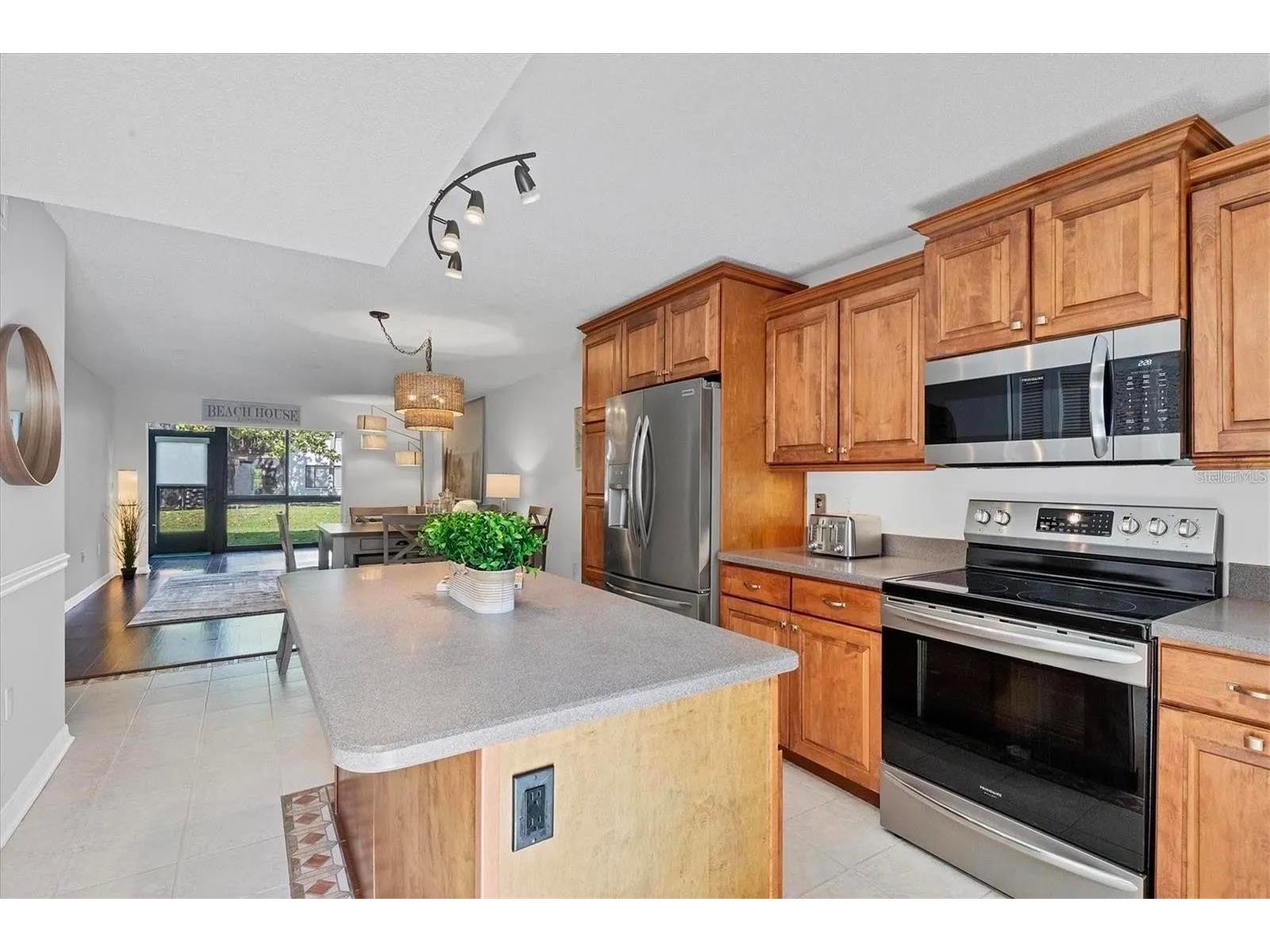 1640 Stickney Point Road #40-101 Sarasota FL 34231 - LITTLE SARASOTA BAY A4674926 image6