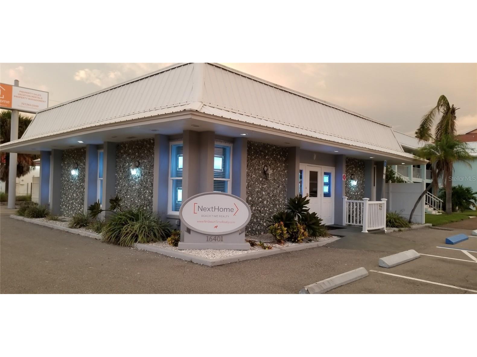 16401 Gulf Boulevard Redington Beach FL 33708 TB8347351 image1