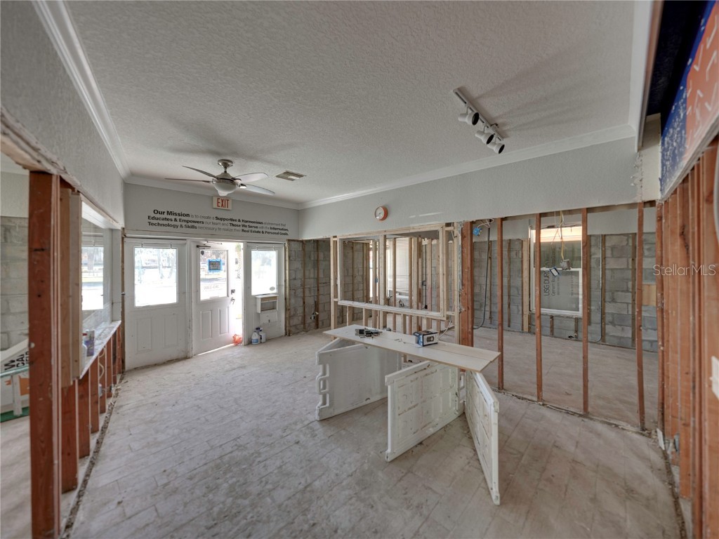 16401 Gulf Boulevard Redington Beach FL 33708 TB8347351 image29