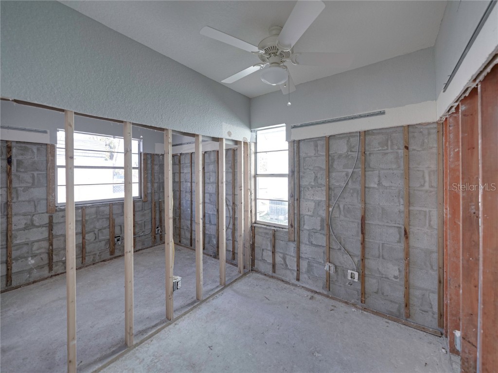 16401 Gulf Boulevard Redington Beach FL 33708 TB8347351 image33