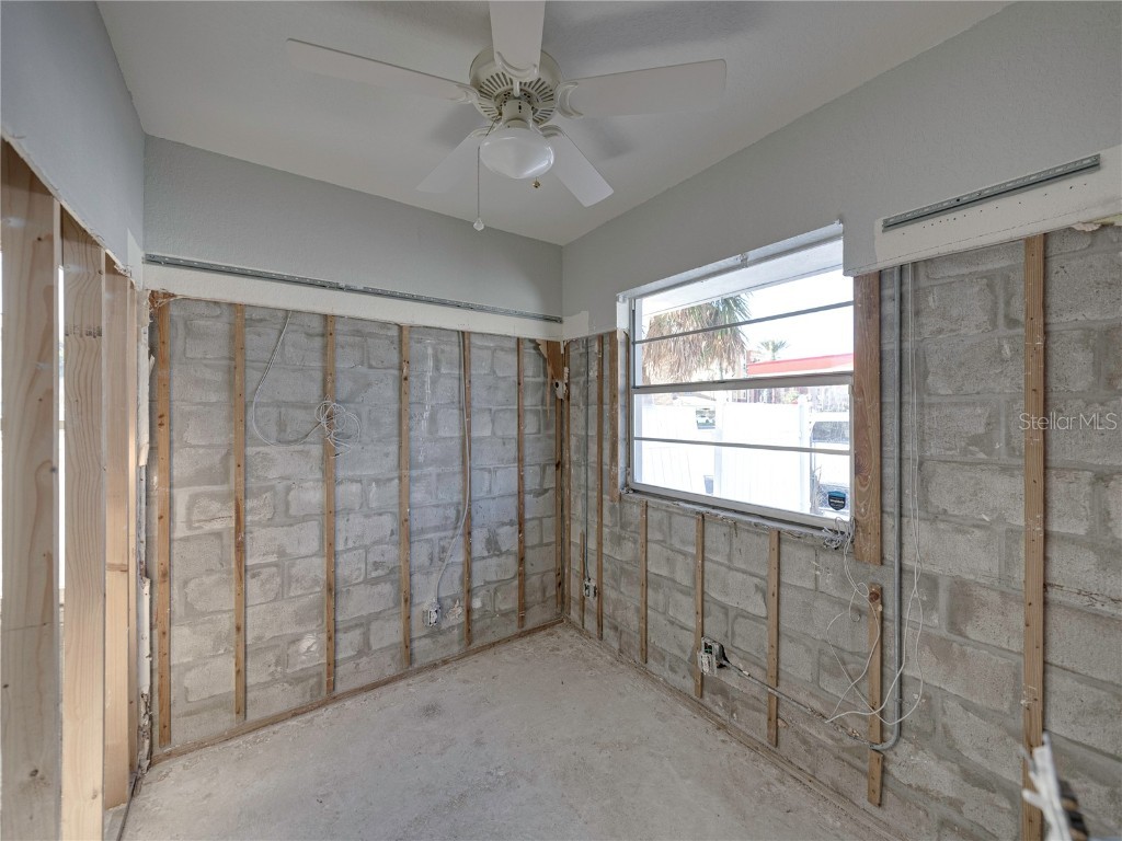 16401 Gulf Boulevard Redington Beach FL 33708 TB8347351 image34