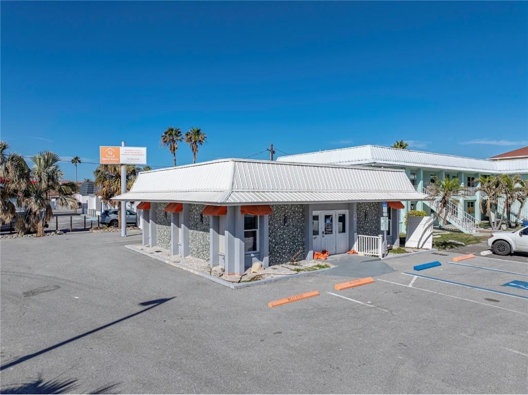 16401 Gulf Boulevard Redington Beach FL 33708 TB8347351 image40