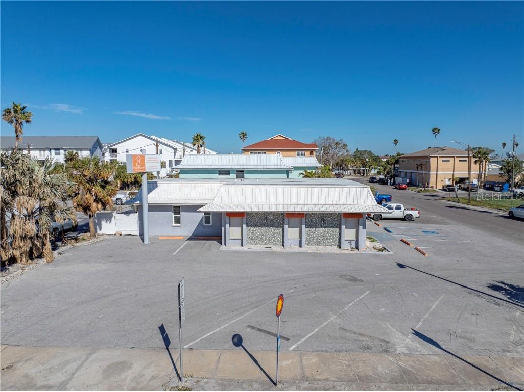 16401 Gulf Boulevard Redington Beach FL 33708 TB8347351 image41