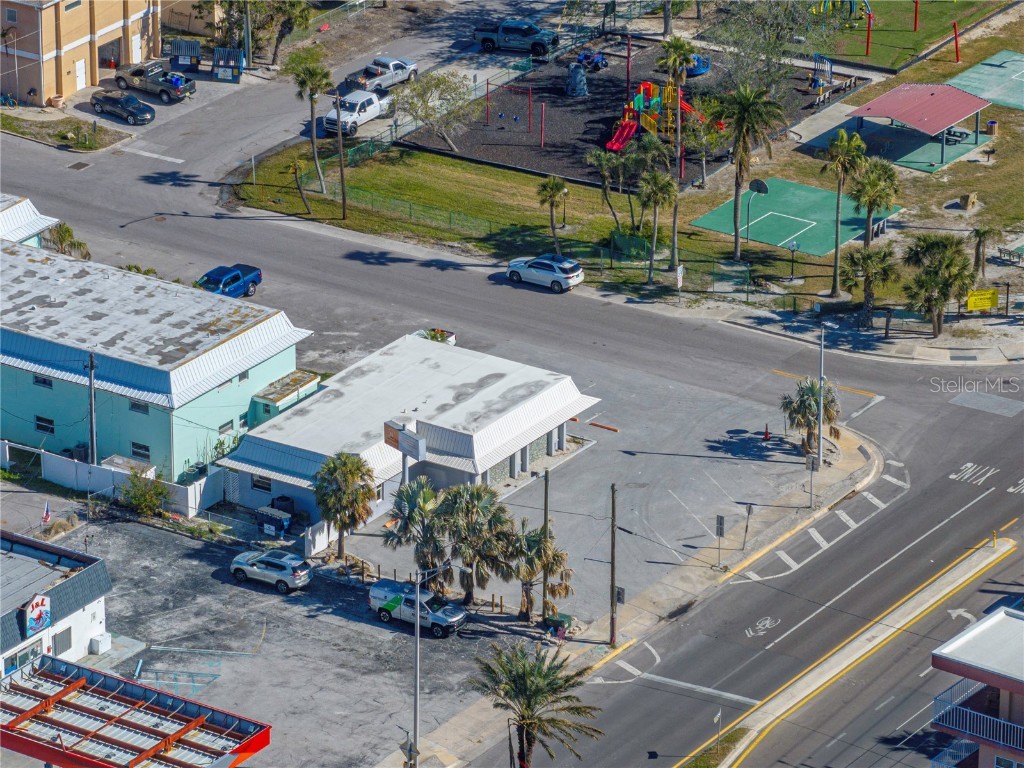 16401 Gulf Boulevard Redington Beach FL 33708 TB8347351 image5