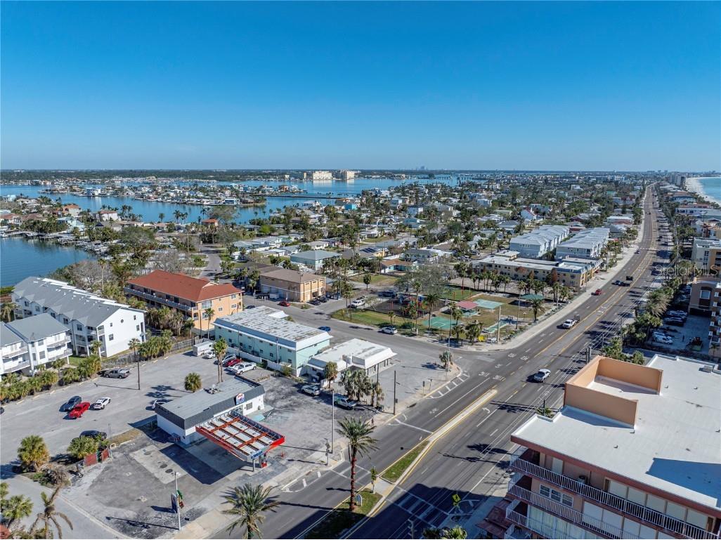 16401 Gulf Boulevard Redington Beach FL 33708 TB8347351 image53