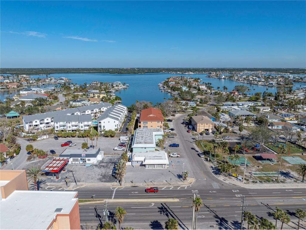 16401 Gulf Boulevard Redington Beach FL 33708 TB8347351 image54