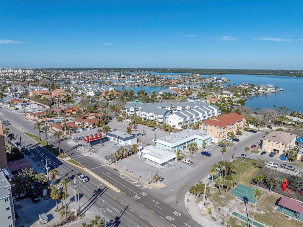 16401 Gulf Boulevard Redington Beach FL 33708 TB8347351 image55