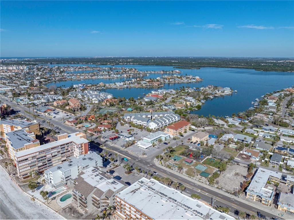 16401 Gulf Boulevard Redington Beach FL 33708 TB8347351 image56