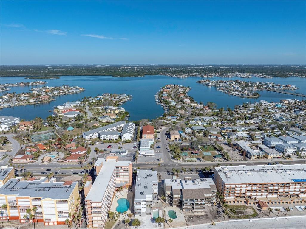 16401 Gulf Boulevard Redington Beach FL 33708 TB8347351 image64