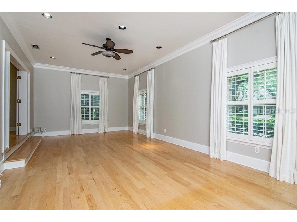 16405 Avila Boulevard Tampa FL 33613 TB8454692 image12