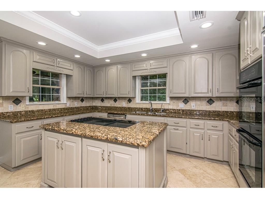 16405 Avila Boulevard Tampa FL 33613 TB8454692 image19